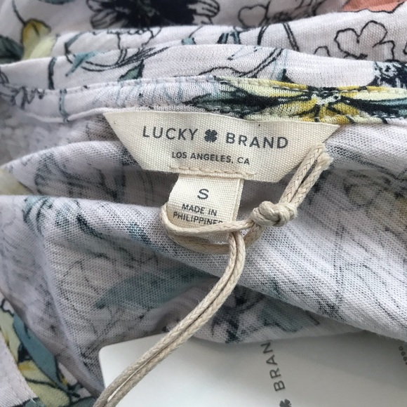 Lucky Brand NWT Floral V Neck Top Size S - Picture 4 of 5